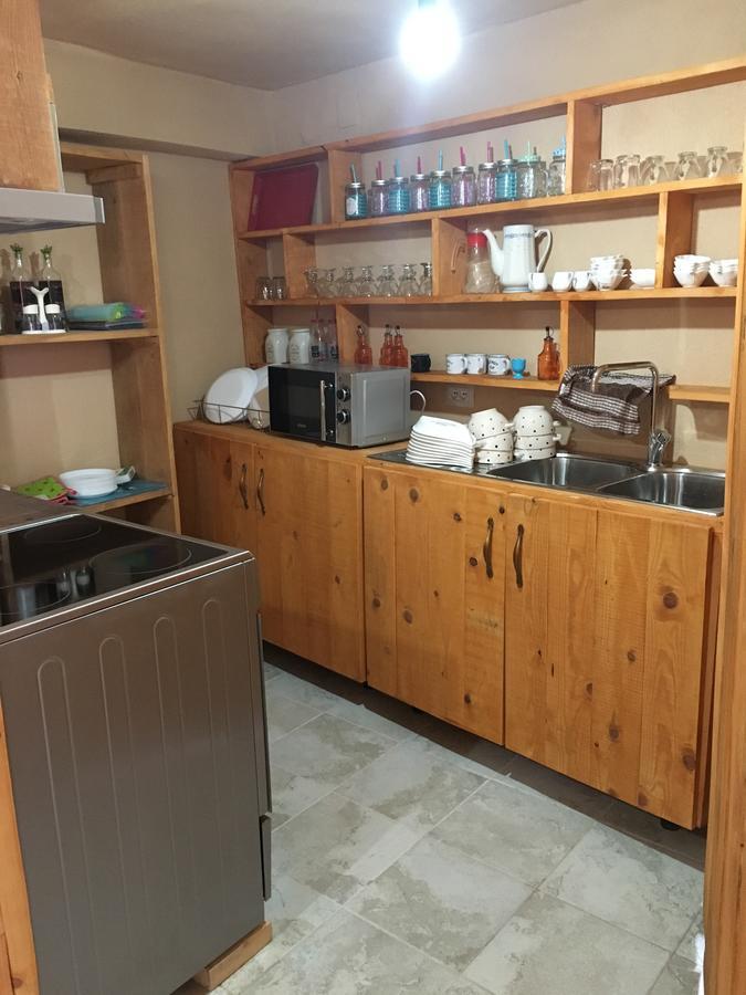 Hostel And Hani I Fisnikut Gjirokaster