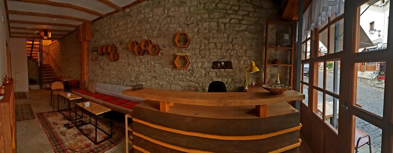 Hostel And Hani I Fisnikut Gjirokaster