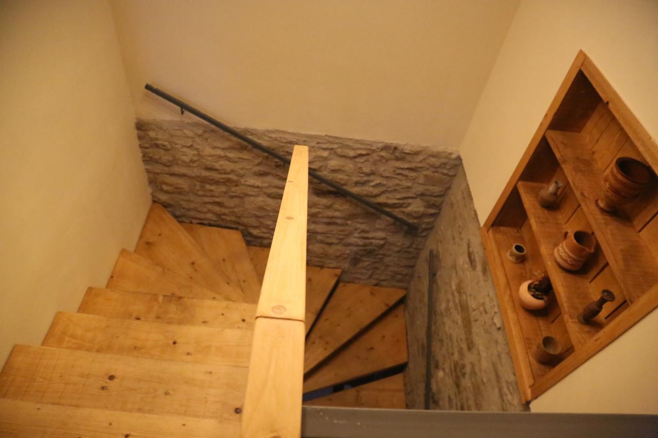And Hani I Fisnikut Hostel